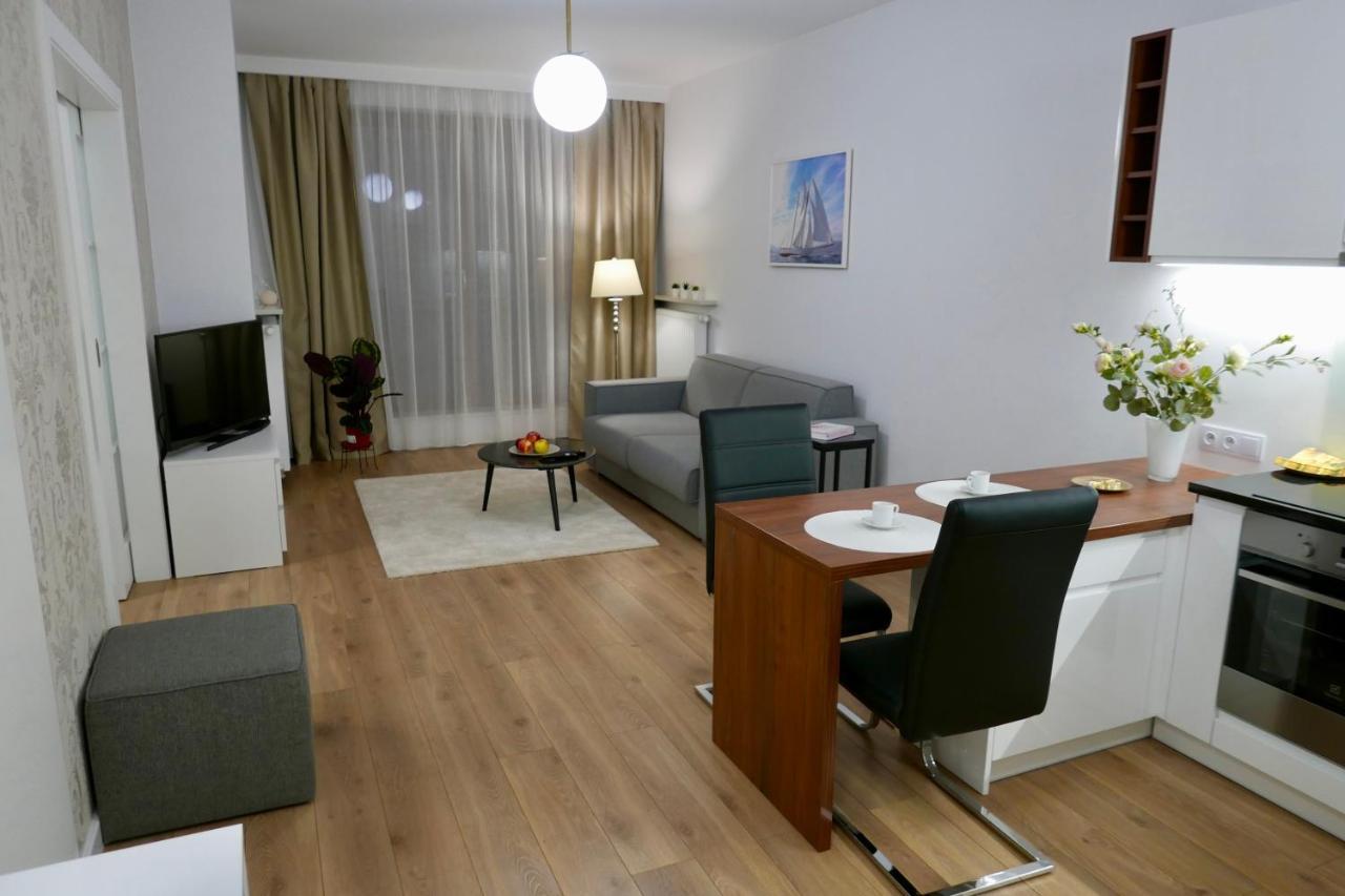 Kieslowskiego Apartment Vis-A-Vis Town Hall Varşova Dış mekan fotoğraf